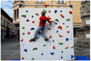 Kako izbrati primerno plezalno steno za otroke?