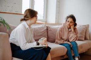 tapkanje in anksioznost